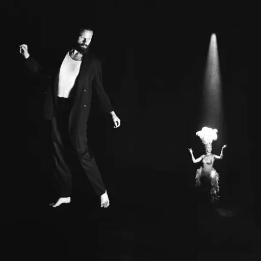 Chloë and the Next 20th Century