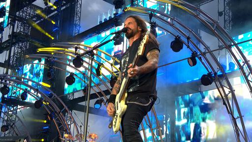 德国摇滚乐队 邪恶叔叔 2018年霍根海姆现场演唱会 4K《UHD BDMV 86.4G》