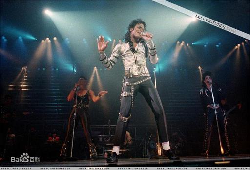 迈克尔.杰克逊 – 1987年日本横滨真棒（BAD演唱会）（DVD/ISO/3.2G）