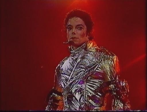 迈克尔.杰克逊 – 1996韩国汉城历史演唱会（2DVD-ISO4.03G+4.35G）