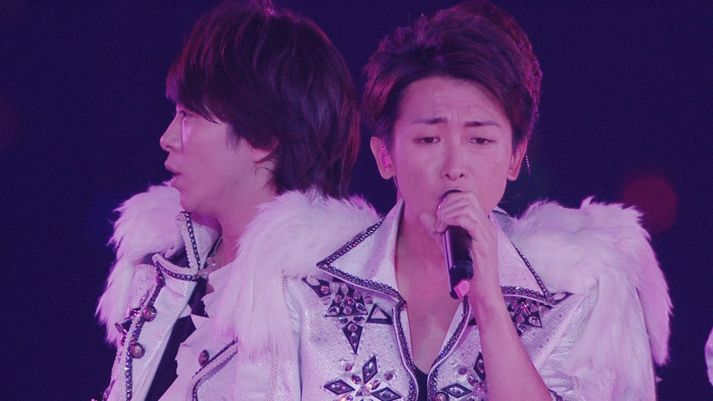 岚 ARASHI what is love~今じゃない作れないアルバムになった 2013《M2TS 51.2G》