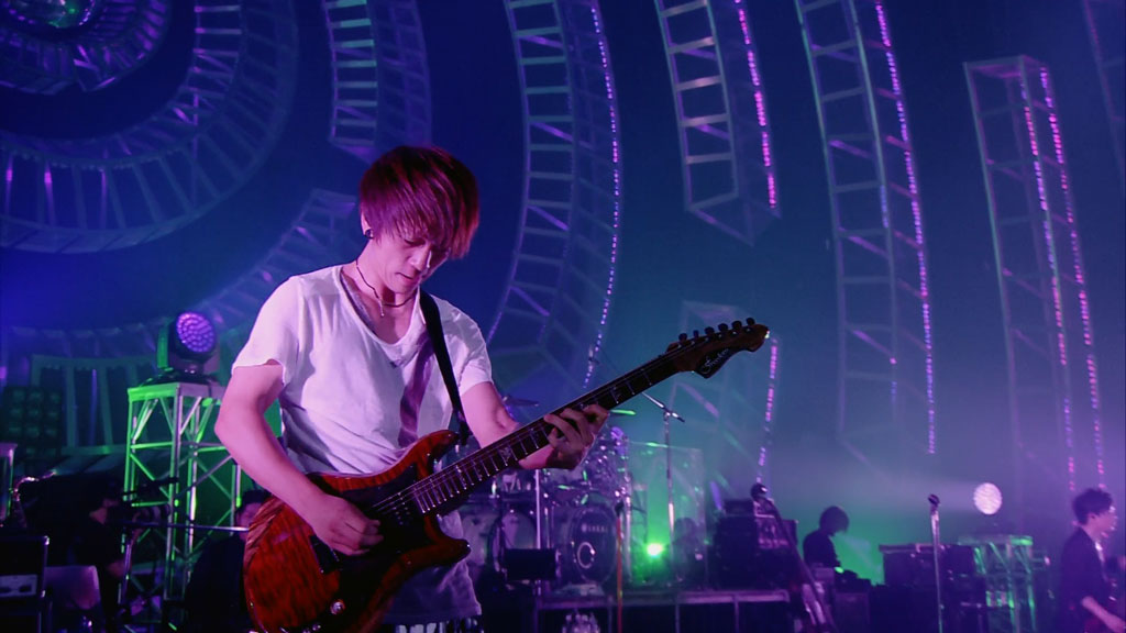 UVERworld乐队 – LIVE TOUR 2014 at 京セラドーム 2014.7.5《BDrip MKV 12.8G》