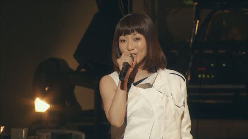 Every Little Thing Concert Tour 2013 -ON AND ON-《BDISO 35.6G》