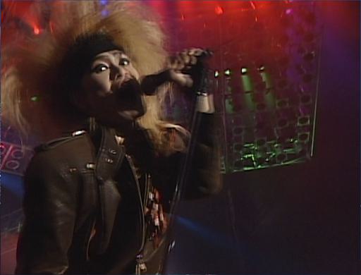 X VISUAL SHOCK Blu-ray BOX 1989-1992 DISC 4 VISUAL SHOCK Vol.3 刺激2 -夢の中にだけ生きて- (57min) 《ISO 16.89G》