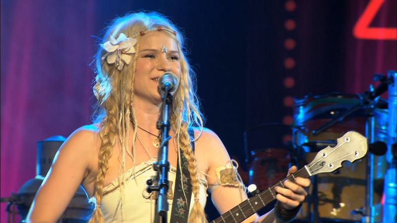 Katzenjammer - A Kiss Before You Go - Live in Hamburg 2012《BDMV 33G》