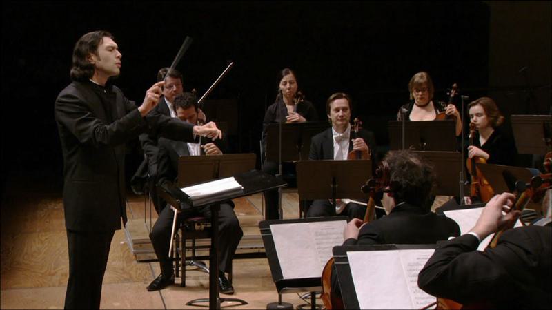 Vladimir Jurowski Conducts The Chamber Orchestra Of Europe With Helene Grimaud – Strauss & Ravel 2010《BDMV 20.6G》