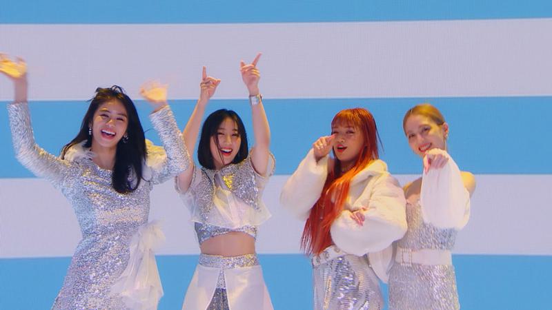 E-girls - LIVExONLINE BEYOND THE BORDER 2021《BDMV 3BD 51.6GB》