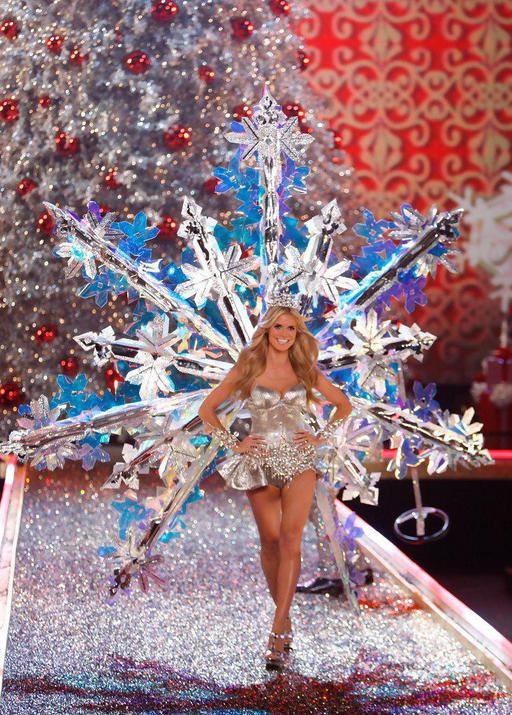 维多利亚的秘密 2007 时装秀 The Victorias Secret Fashion Show 2007《HDTV TS 10.62G》