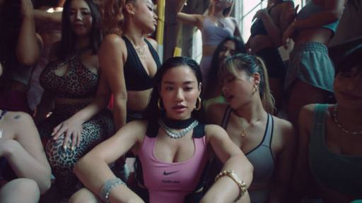 Awich – Kuchini Dashite 4K 2160P [Master MP4 970.7MB]