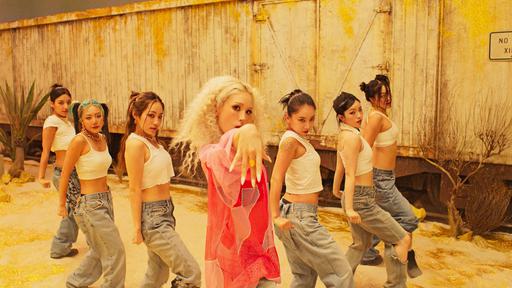 JEON SOMI – Gold Gold Gold 4K 2160P [Bugs MP4 2.57GB]