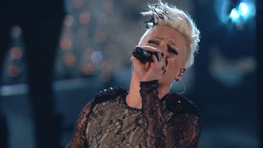 P!nk – Try + Just Give Me One Reason’ [56届格莱美现场版] [HDTV TS 2.76GB]