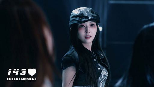 MADEIN S – BLUE (Performance Video) [2160P 4K] [Bugs MP4 1.81GB]