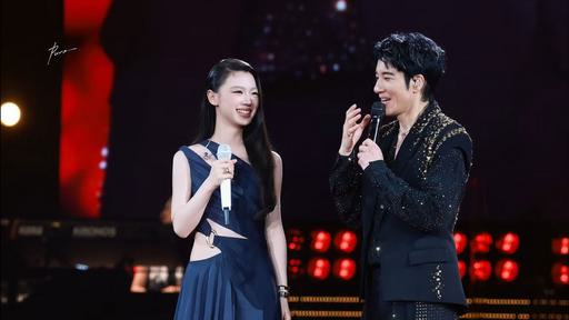 王力宏&单依纯 – 爱错 最好的地方演唱会 [4K 2160P] [2025.10.04] [Master MP4 1.54GB]